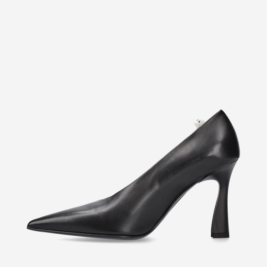 Premiata Décolleté M6592N in pelle In Saldo