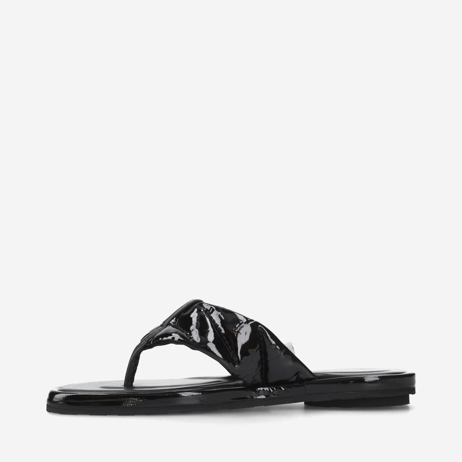 Premiata Sandali infradito M6654B in nappa imbottita Affare Del Giorno