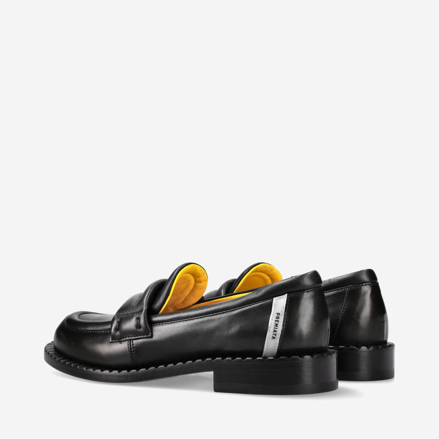 Premiata Mocassini Deb M6667B in nappa Offerte