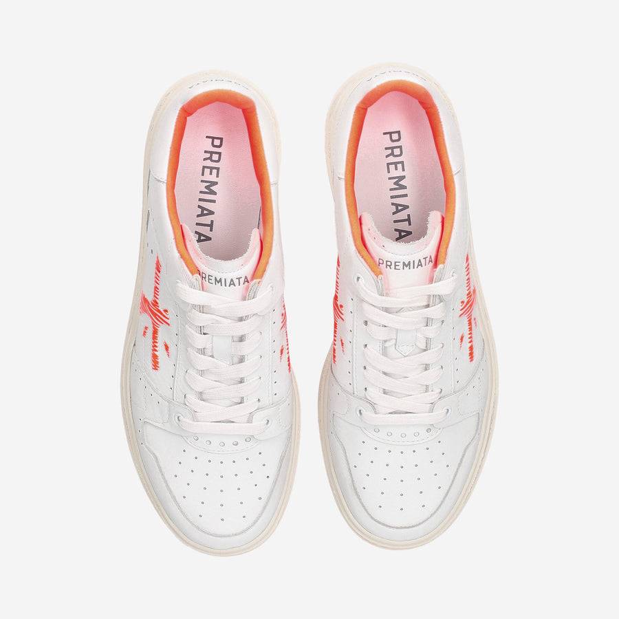 Premiata QUINN 6302 Offerta natalizia