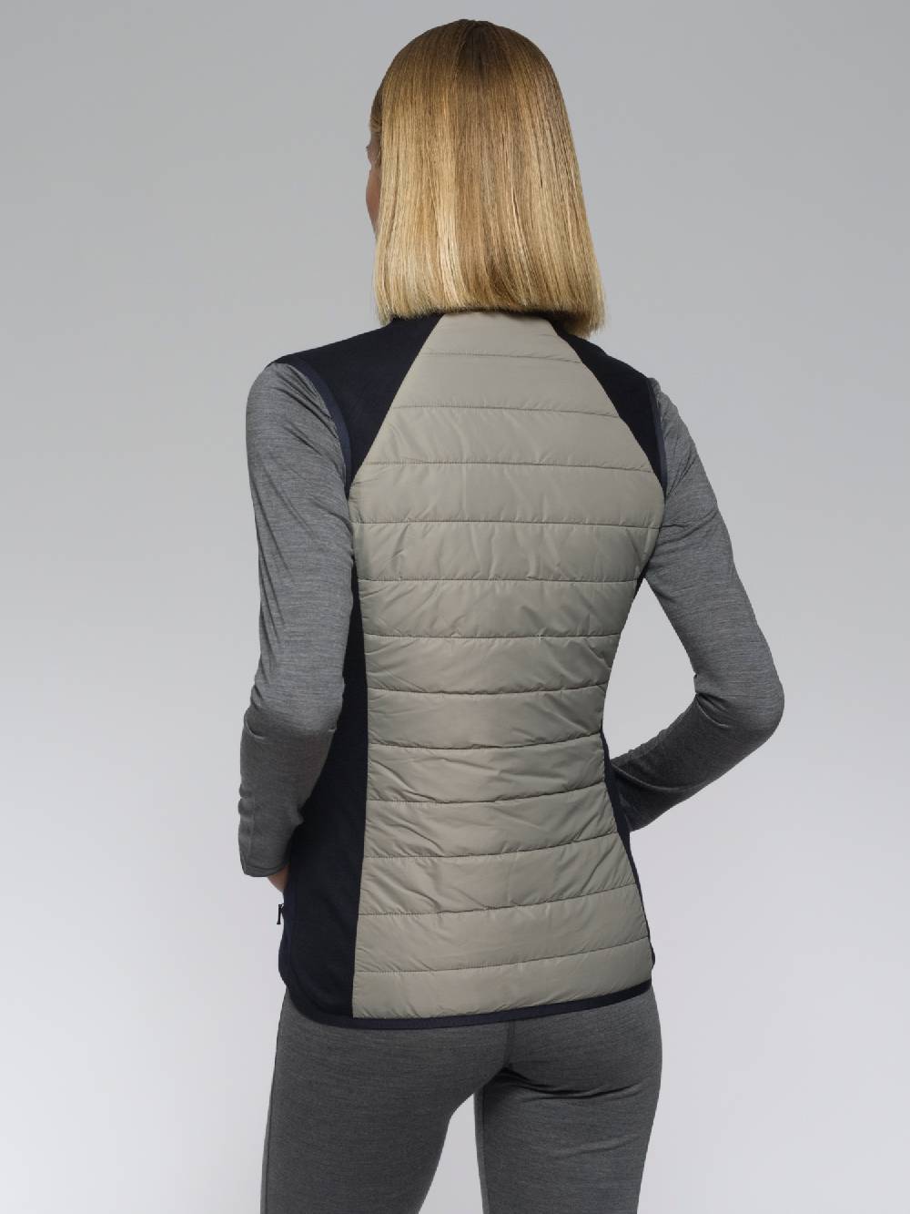 Reda Rewoolution FREE EXPRESS SHIPPING per ordini superiori a 100EUR Presa
