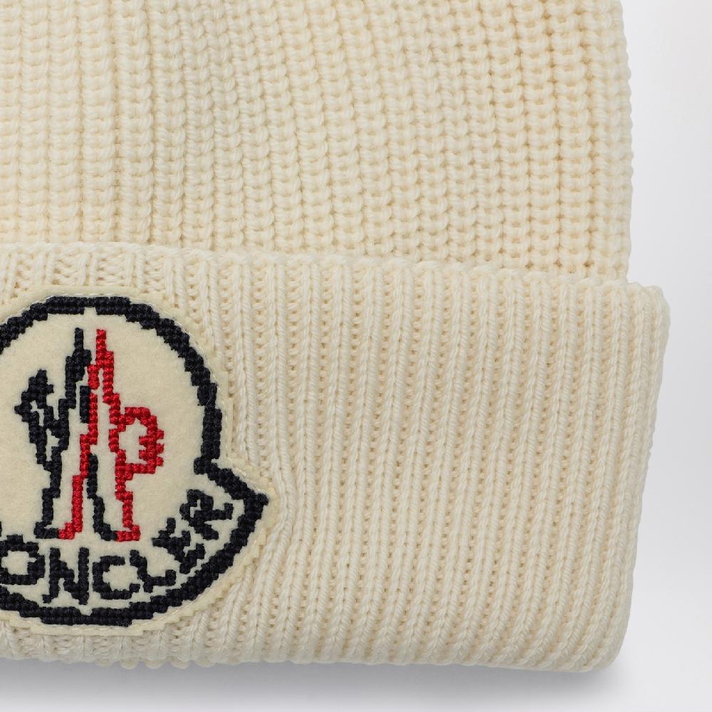 Moncler Cuffia bianca in lana con logo Latest fashion