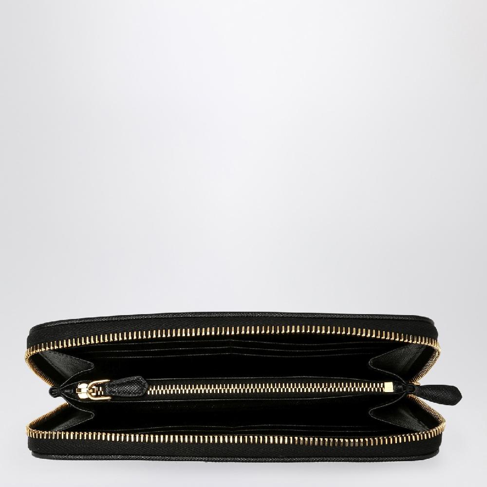 Prada Portafoglio zip around nero in Re-Nylon Offerta natalizia