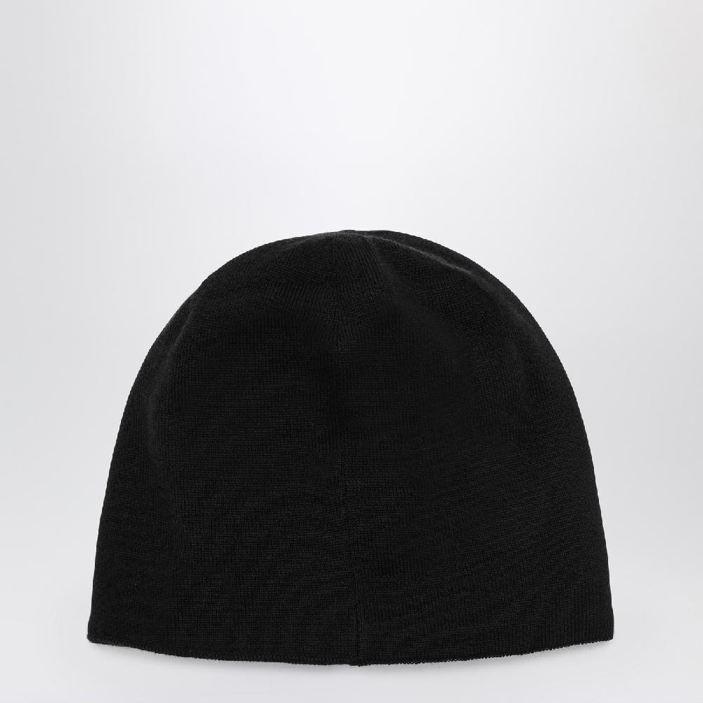 Canada Goose Cappello nero con patch Esporta salva