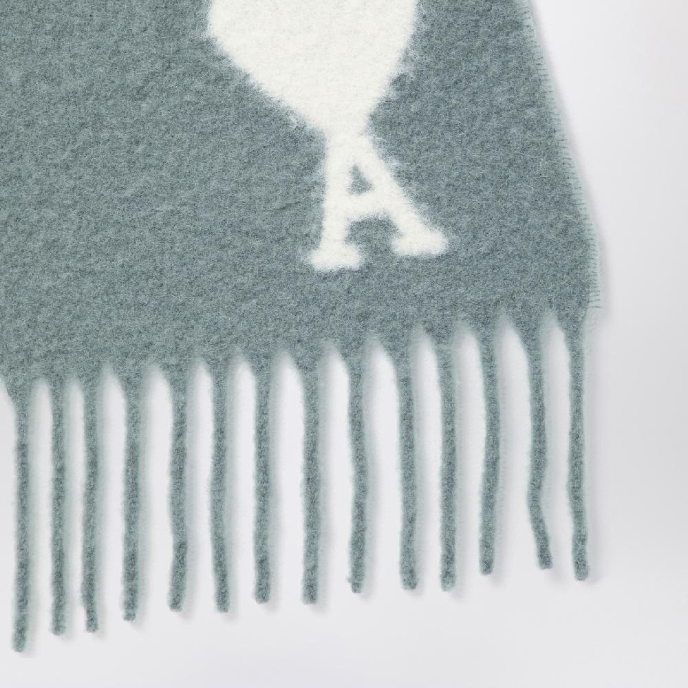 Ami Paris Sciarpa grigia chiara in misto alpaca Nuovo