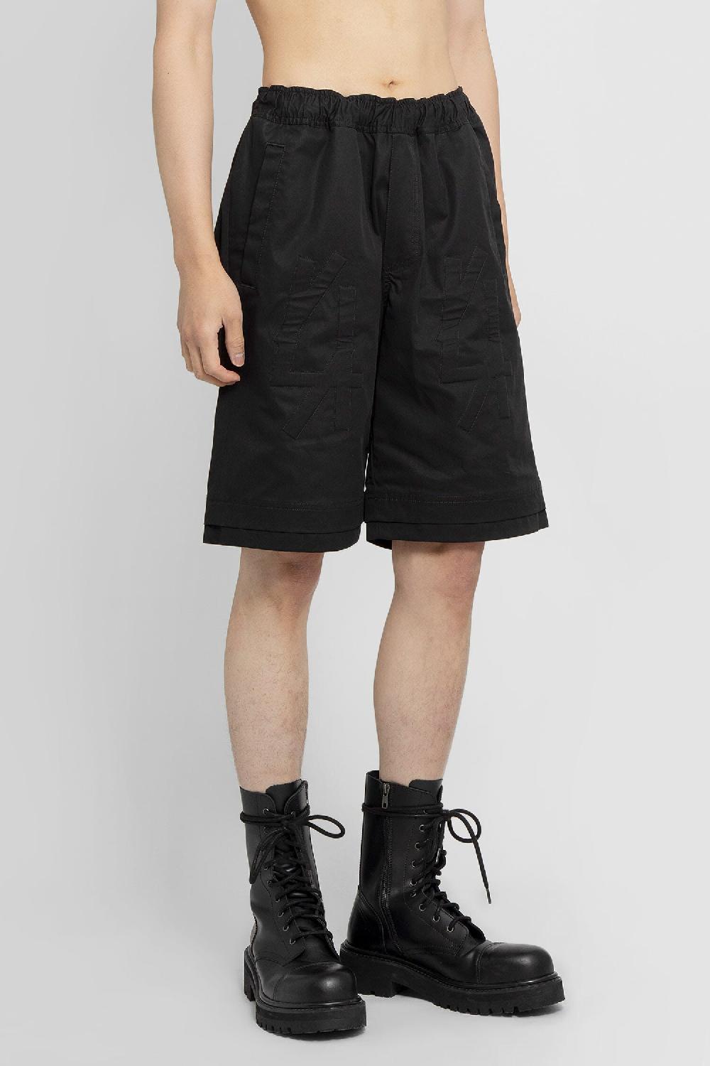 Antonioli 44 LABEL GROUP MAN BLACK SHORTS Comprane uno, ottenene uno gratis