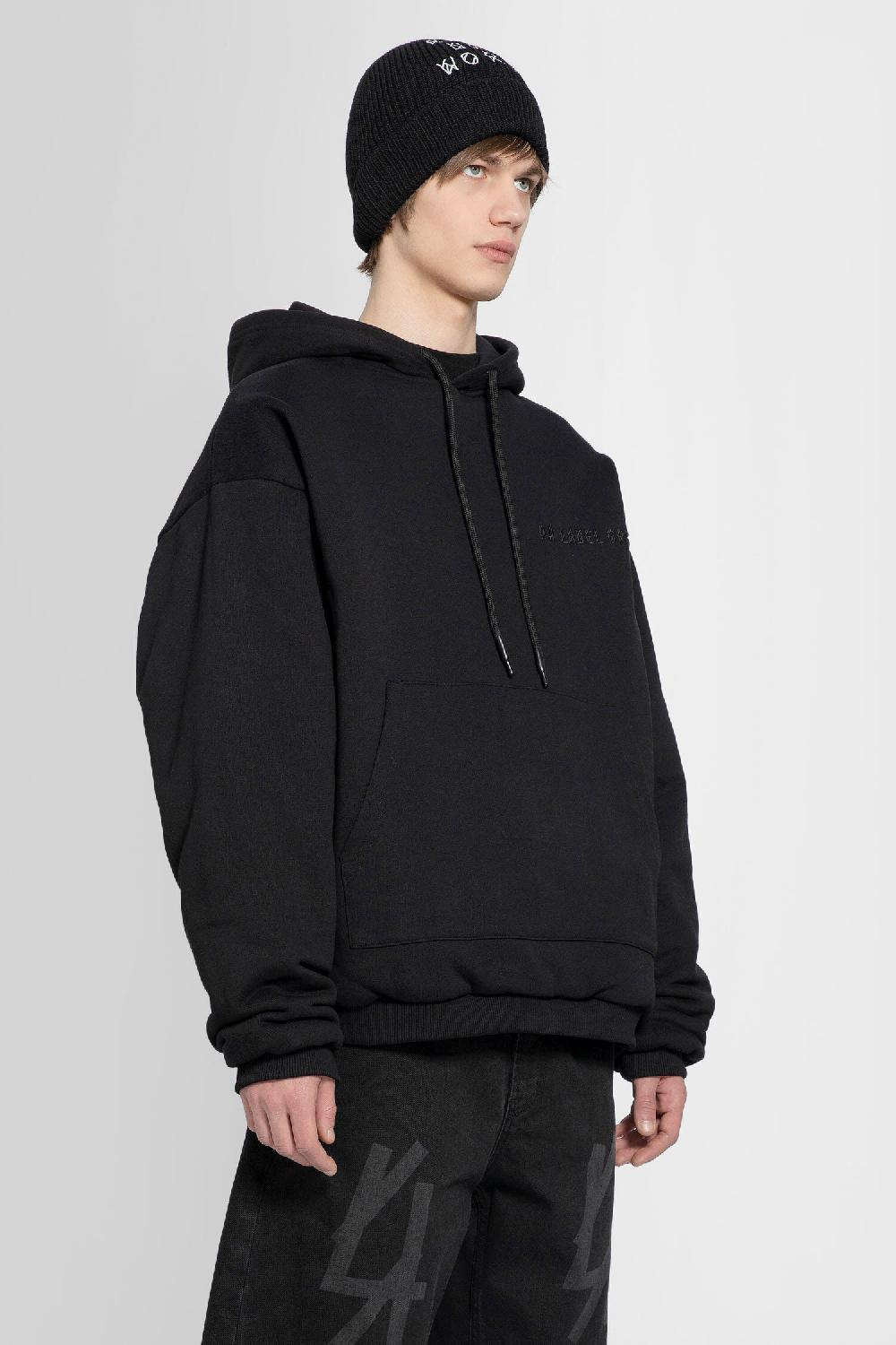 Antonioli 44 LABEL GROUP MAN BLACK SWEATSHIRTS ACQUISTA ORA