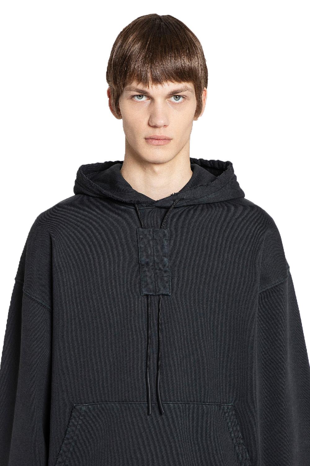 Antonioli 44 LABEL GROUP MAN BLACK SWEATSHIRTS Ultimo giorno