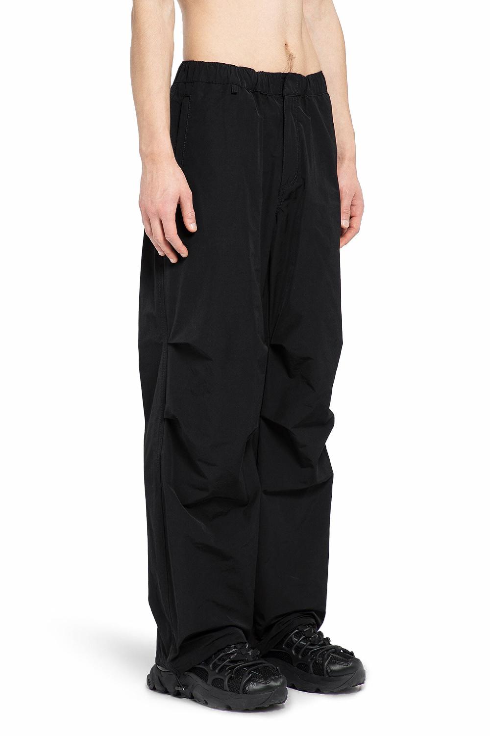 Antonioli 44 LABEL GROUP MAN BLACK TROUSERS 50% di sconto per tempo limitato