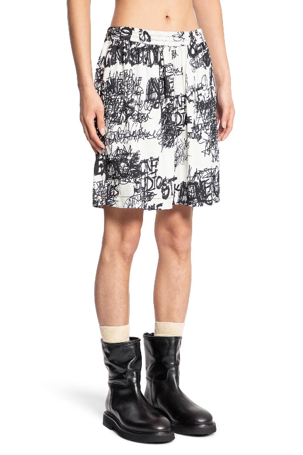 Antonioli ACNE STUDIOS MAN MULTICOLOR SHORTS & SKIRTS Enormi risparmi