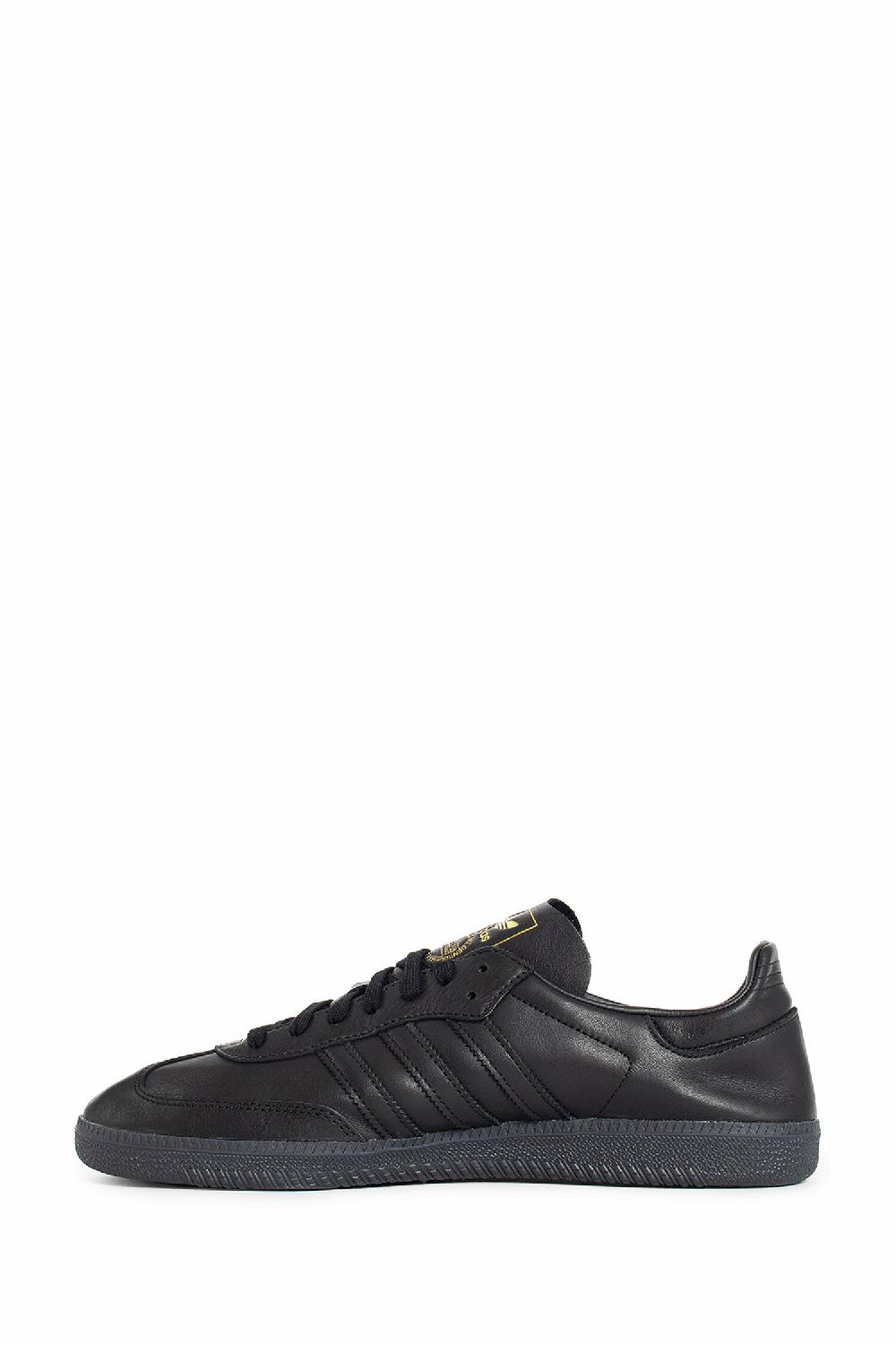 Antonioli ADIDAS MAN BLACK SNEAKERS Negozio