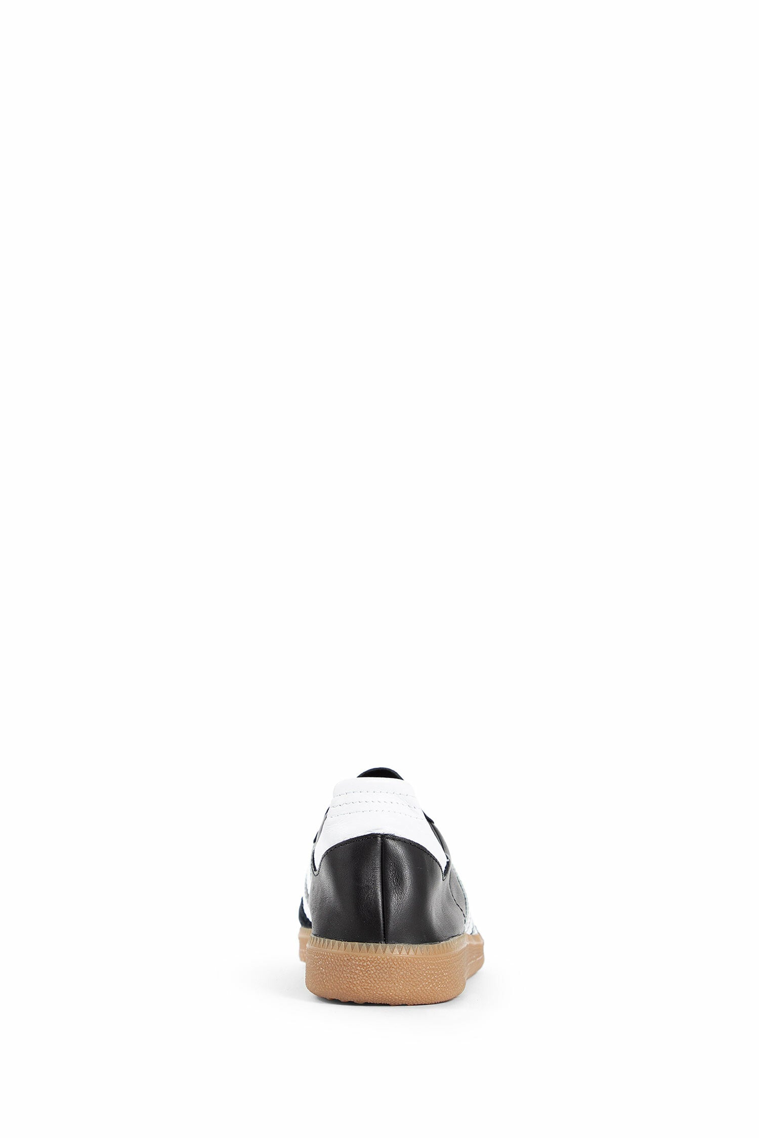 Antonioli ADIDAS UNISEX BLACK&WHITE SNEAKERS Comprane uno, ottenene uno gratis