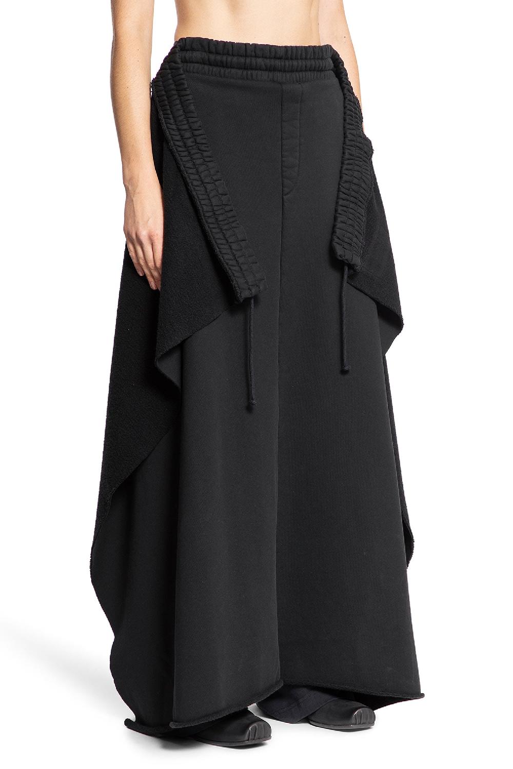Antonioli ALAINPAUL WOMAN BLACK TROUSERS In vendita