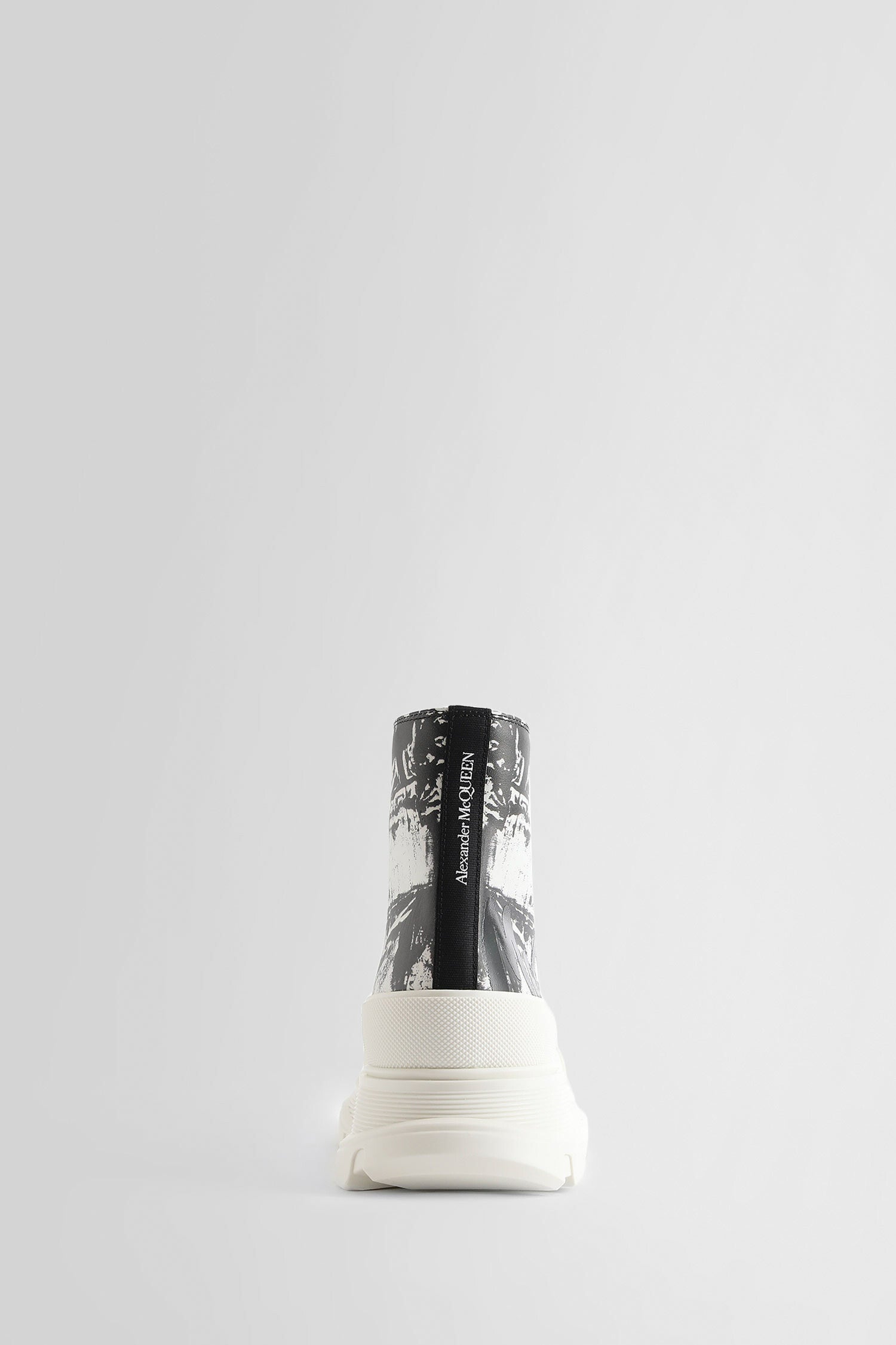 Antonioli ALEXANDER MCQUEEN MAN BLACK&WHITE BOOTS Offerta esclusiva