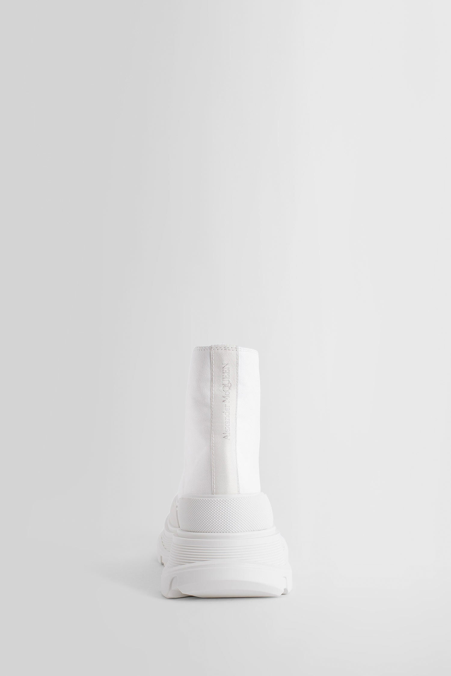 Antonioli ALEXANDER MCQUEEN WOMAN WHITE BOOTS Saldi Di Fabbrica