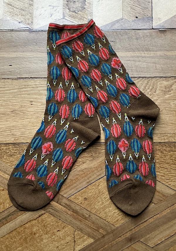 Rose & Lini ANTIPAST WOOL “FLOATING DROPS” AS-224 SOCKS BROWN 2025