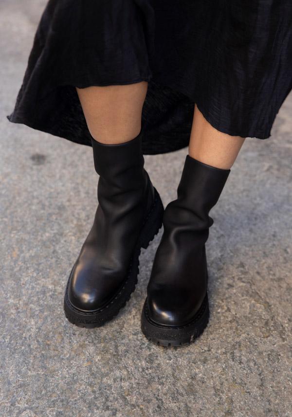 Rose & Lini MARSÈLL “CARRO” BLACK LEATHER ANKLE BOOTS Vendita Economica