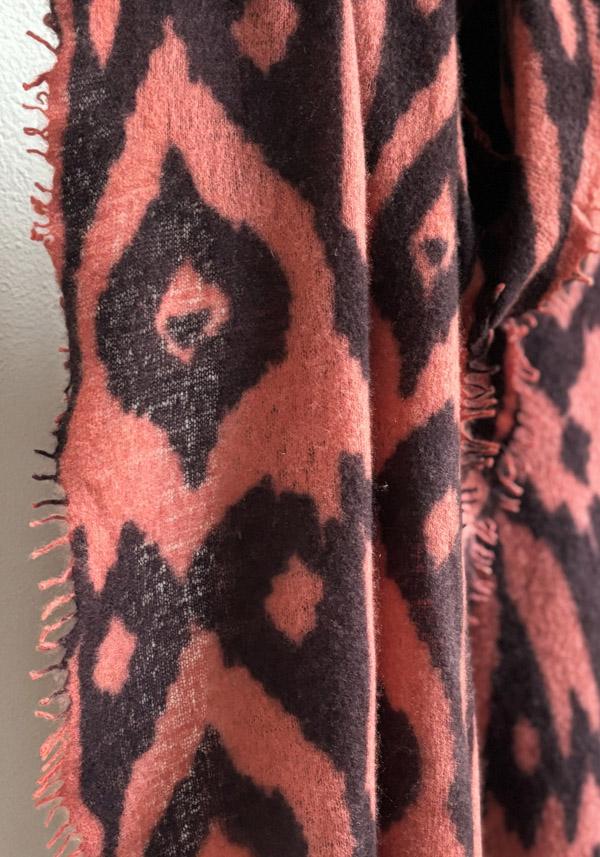 Rose & Lini MIRROR IN THE SKY CASHMERE “OPEN KNITTED PRINT” SHRIMP & INKPOT SCARF Shopping Online