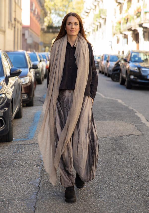 Rose & Lini FALIERO SARTI CASHMERE “SAMUELE” ALMOND SCARF Hotsell