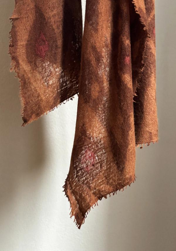 Rose & Lini MIRROR IN THE SKY CASHMERE “OPEN KNITTED PRINT” COB & WILLOW SCARF Negozio online di fabbrica