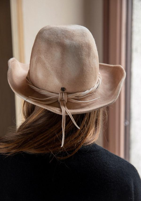 Rose & Lini YESEY “B MOUNTAIN” SAND FELTED HAT Flash Sale