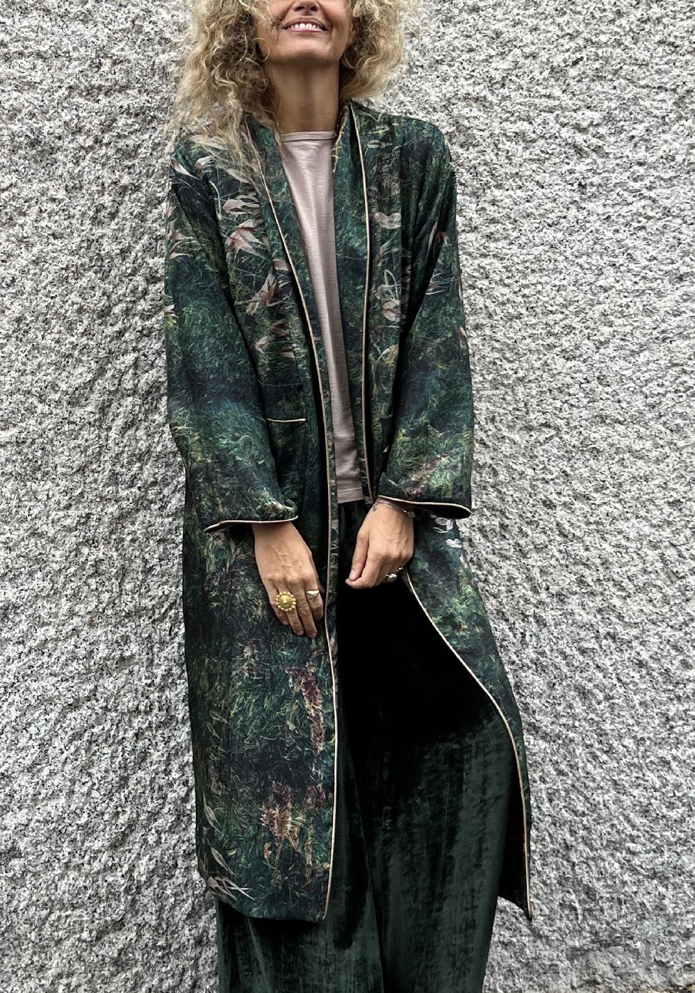 Rose & Lini BOKJA SILK “ROBE” REVERSIBLE GARDEN KIMONO Acquista Ora