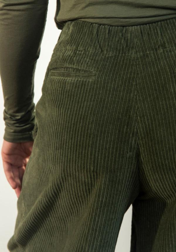 Rose & Lini BARBARA TANI “PANTS 465 V03” CORDUROY MILITARY Comprare a buon mercato