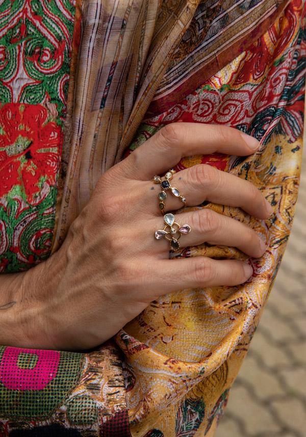 Rose & Lini DORETTE “BAGUE CROISÉE” GOLD RING Pezzi Unici