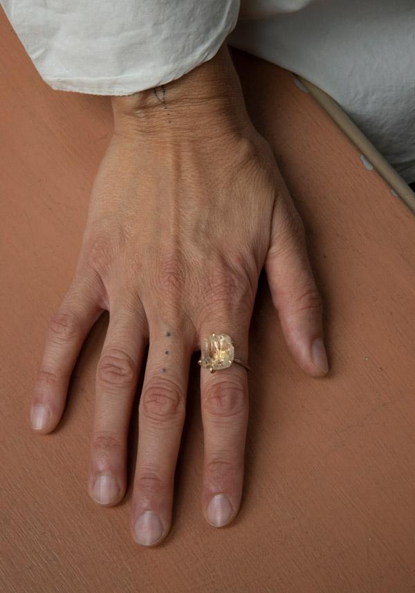 Rose & Lini VARIANCE OBJECTS “SCAPALITE MEDIUM STONE” GOLD RING || Size 55 Negozio online di fabbrica