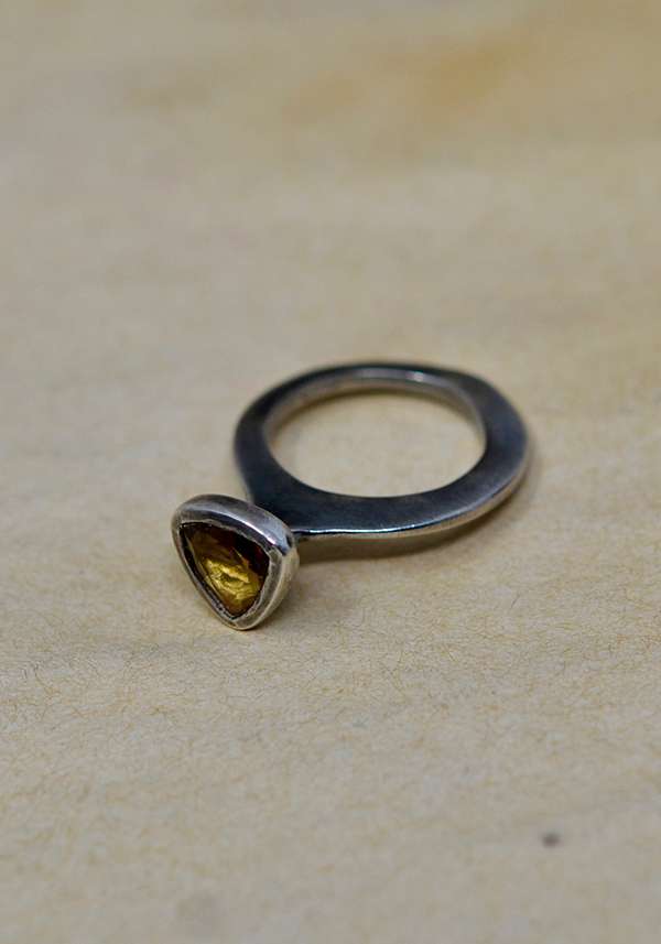 Rose & Lini ROSAMARIA SILVER AND QUARTZ “DEVINA” RING Flash Sale
