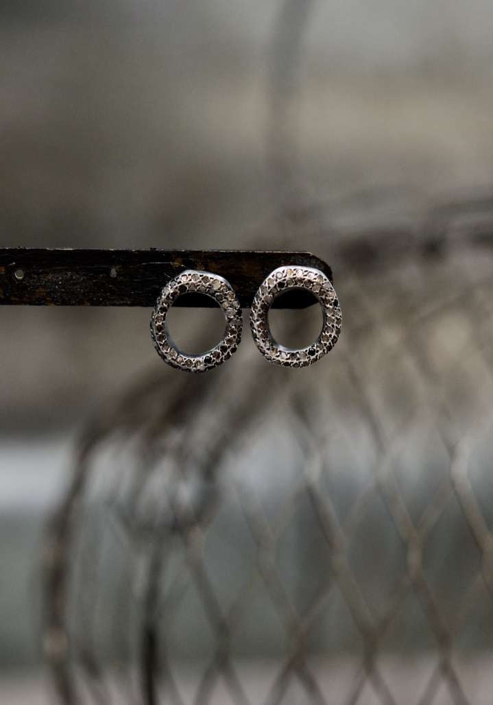 Rose & Lini ROSAMARIA “ATOLL” ROUND SILVER EARRINGS Black Friday