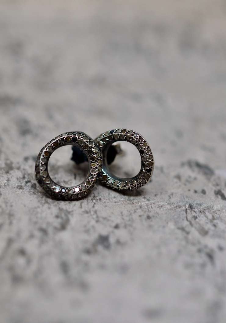 Rose & Lini ROSAMARIA “ATOLL” ROUND SILVER EARRINGS Black Friday