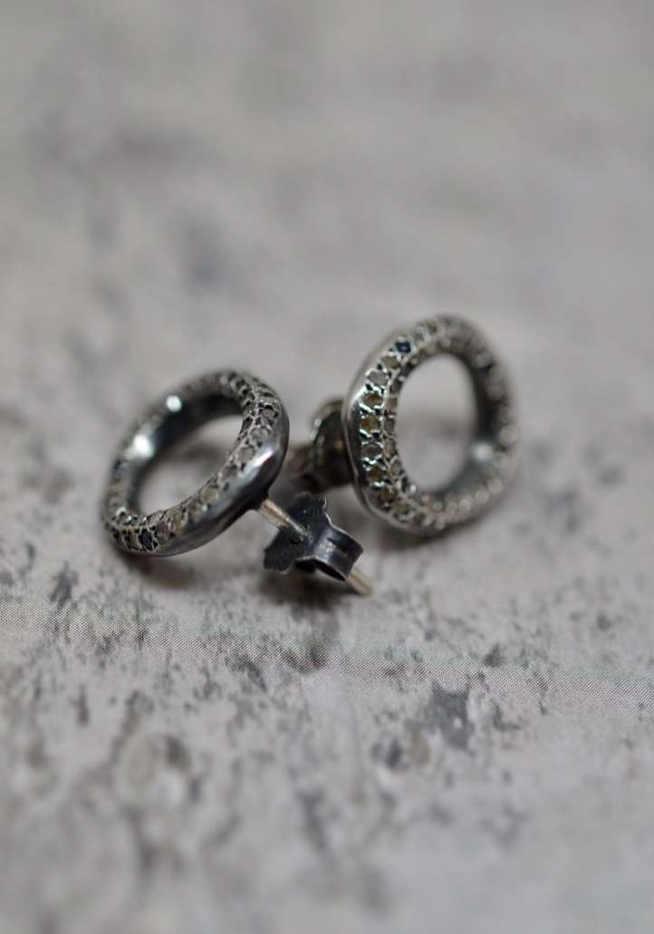 Rose & Lini ROSAMARIA “ATOLL” ROUND SILVER EARRINGS Black Friday