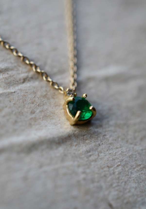 Rose & Lini 5 OCTOBRE “LEWIS” EMERALD NECKLACE Smaltimento dello stoccaggio