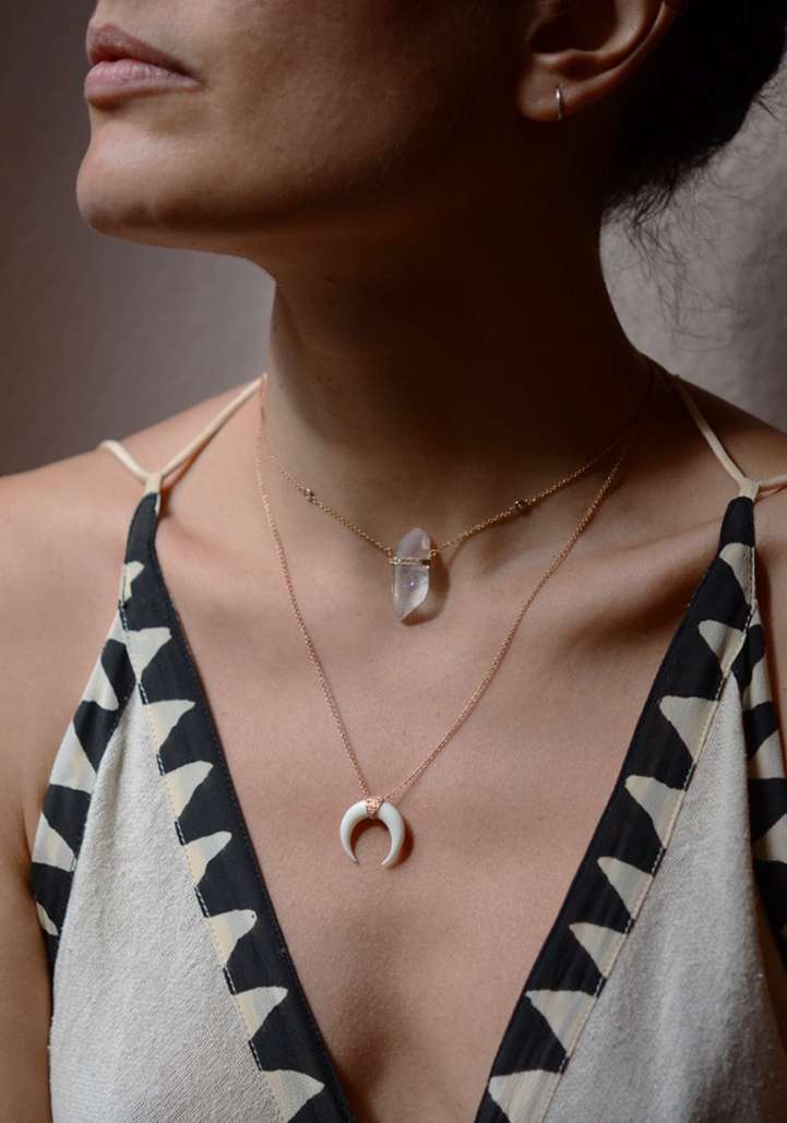 Rose & Lini JACQUIE AICHE CRYSTAL NECKLACE Offerte giornaliere