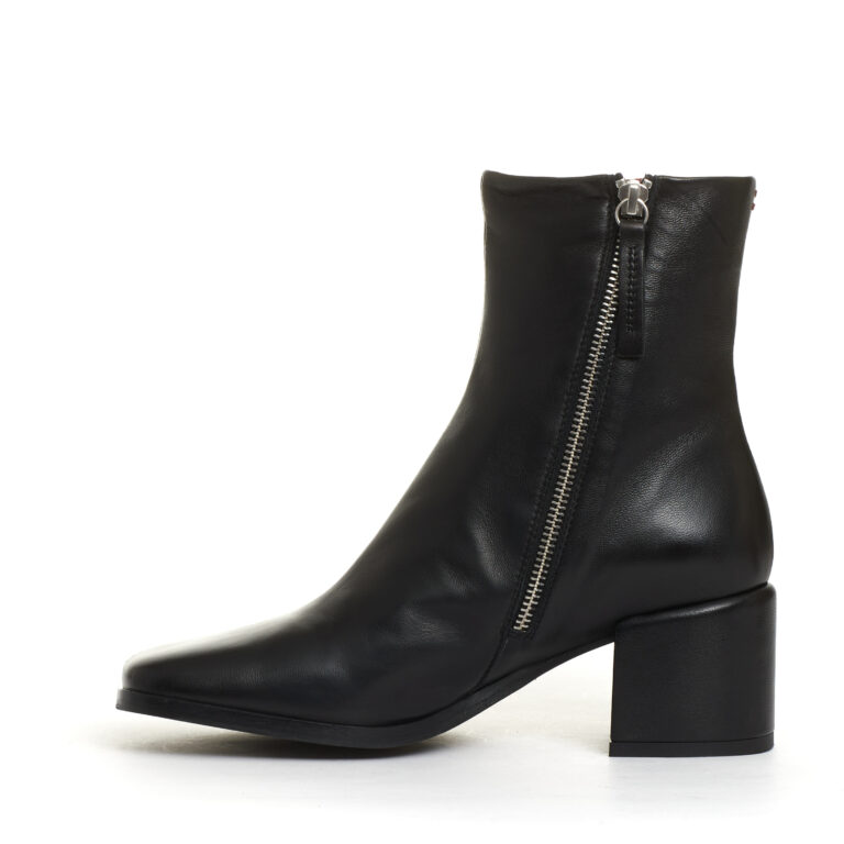 Sorelle Perego stivaletto pelle nera tacco 60 mm Pezzi Unici