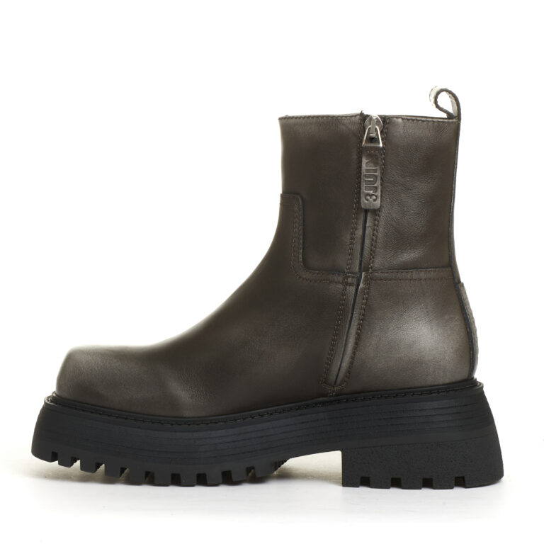 Sorelle Perego stivaletto fondo grosso pelle grigio washed Comprane uno, ottenene uno gratis