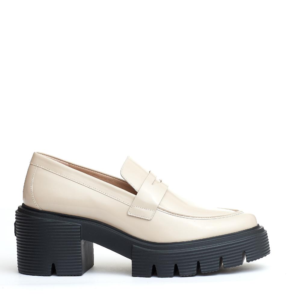 Sorelle Perego mocassino pelle beige fondo in gomma Negozio