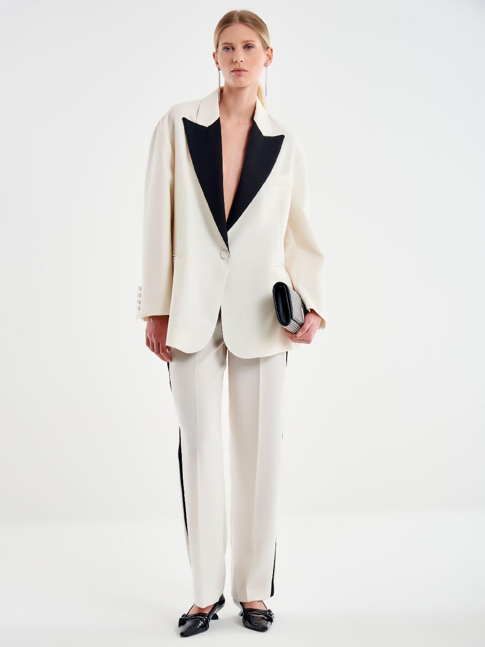 Vicolo Blazer Oversized con Revers a Contrasto Bianco Prezzo Ridotto