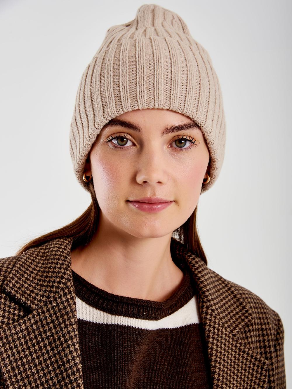 Vicolo Berretto in Maglia Basic Beige Economico