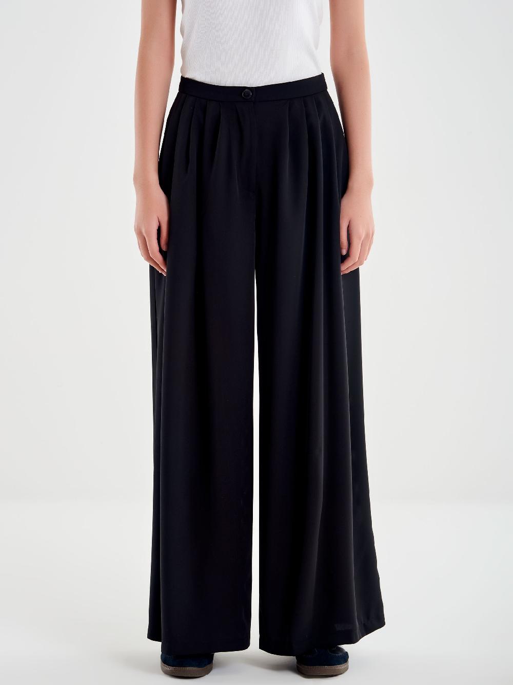 Vicolo Pantalone Ampio con Pinces Nero Ultimi tre giorni