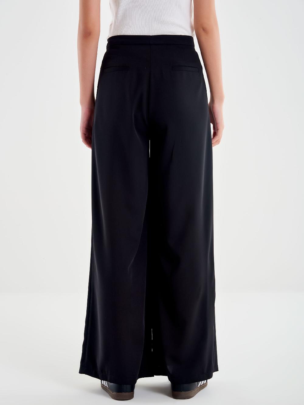 Vicolo Pantalone Ampio con Pinces Nero Ultimi tre giorni