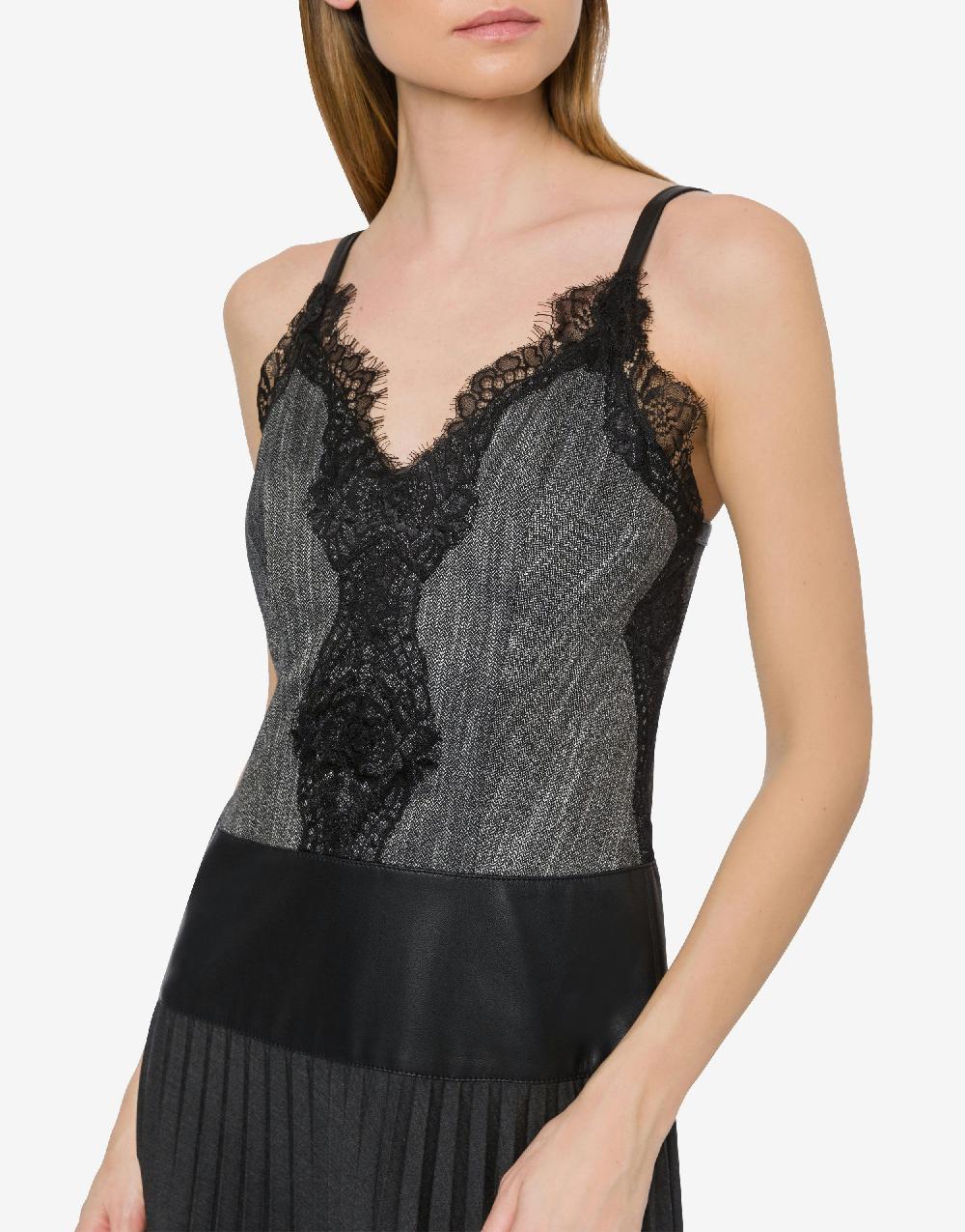 Alberta Ferretti Abito lungo con pizzo e plissé Moda