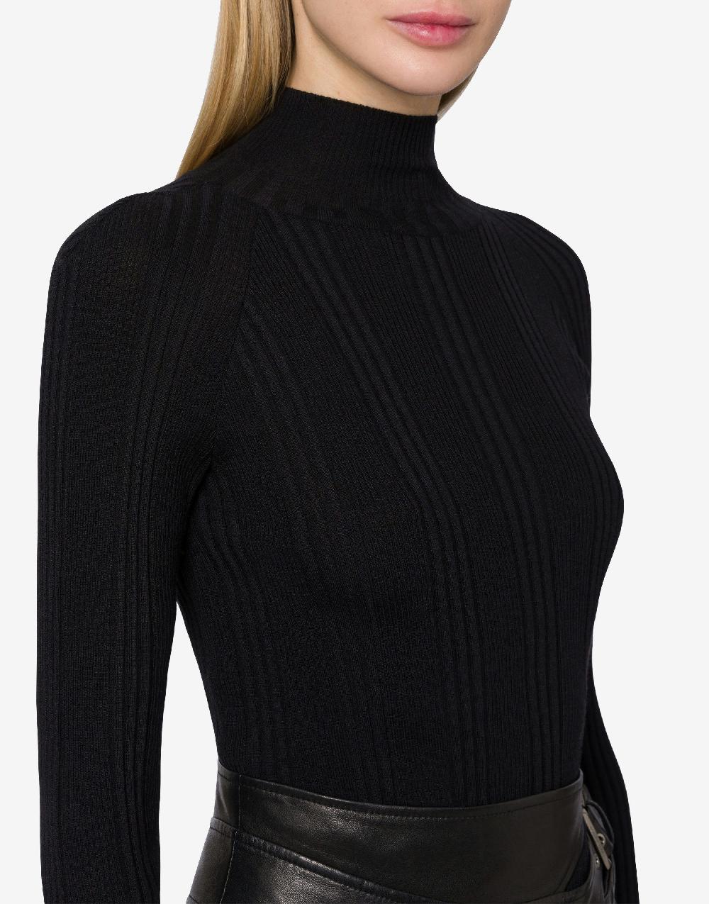Alberta Ferretti Maglia a coste in lana Enormi sconti